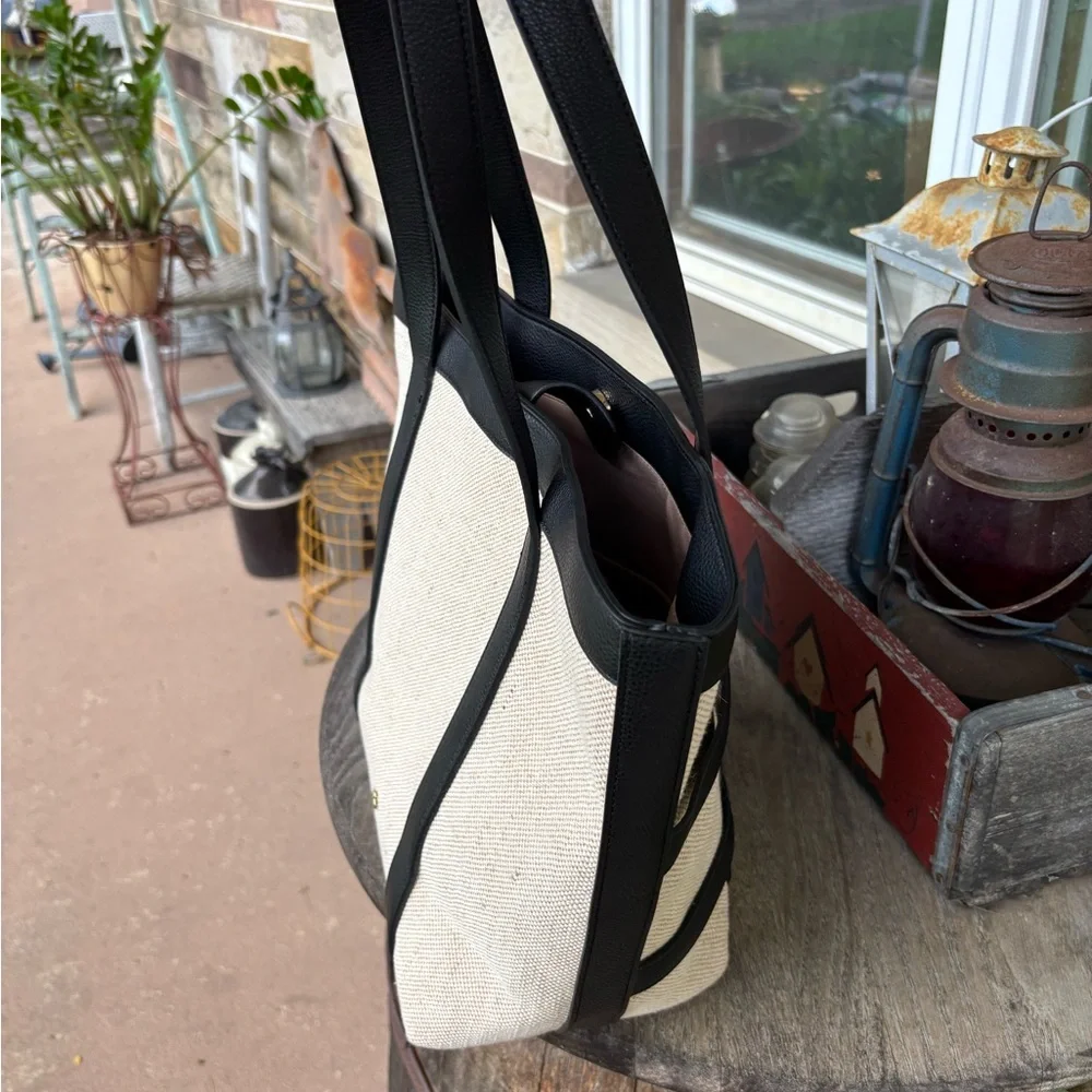 Landry Stylish Black and Cream Tote‎ Bag